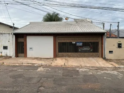 Casa com 2 Quartos à venda, 154m² no Mata do Jacinto, Campo Grande
