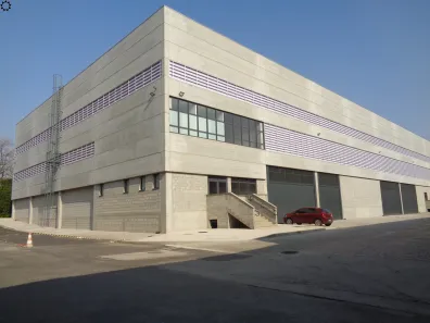 Galpão/Depósito/Armazém para alugar, 1733m² no km 18, Osasco