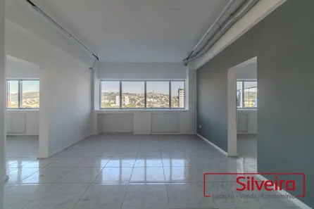 Sala Comercial para alugar, 208m² no Jardim do Salso, Porto Alegre