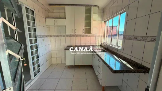 Casa com 2 Quartos para alugar, 55m² no Jardim Taima, Embu das Artes