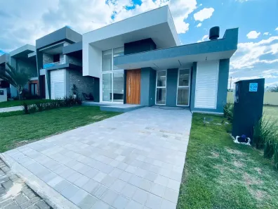 Casa de Condomínio com 4 Quartos à venda, 200m² no centro, Xangri-lá