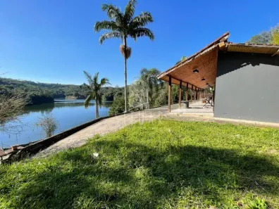 Fazenda/Sítio com 4 Quartos à venda, 8000m² no , Juquitiba