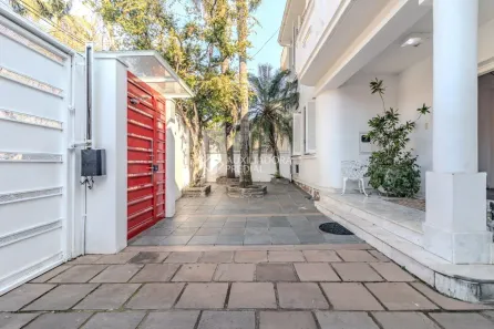 Casa com 5 Quartos à venda, 289m² no Rio Branco, Porto Alegre