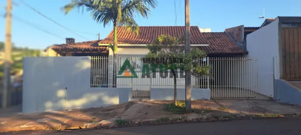 Casa com 4 Quartos à venda, 180m² no Conjunto Habitacional Antônio Euthymio Casaroto, Cambé