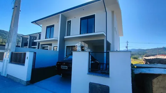 Casa com 3 Quartos à venda, 120m² no Forquilhas, São José