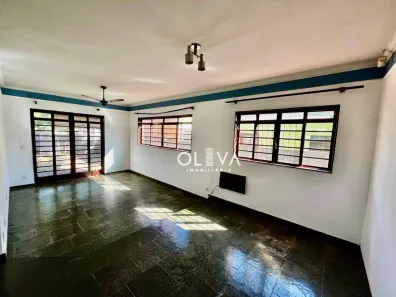 Casa com 4 Quartos para alugar, 240m² no Jardim Estrela, São José do Rio Preto