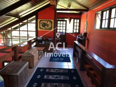 Casa com 3 Quartos à venda, 350m² no Camburi, São Sebastião