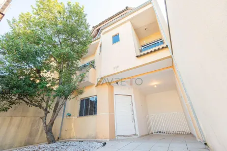 Sobrado com 3 Quartos à venda, 164m² no Capão Raso, Curitiba