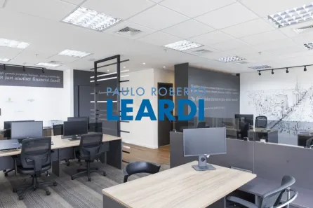 Sala Comercial à venda, 232m² no Consolação, São Paulo