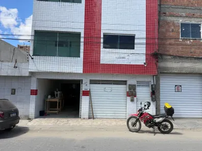Casa com 3 Quartos para alugar, 120m² no Caiuca, Caruaru