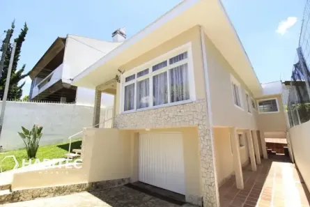 Casa com 3 Quartos à venda, 262m² no Água Verde, Curitiba