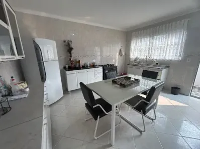 Sobrado com 3 Quartos à venda, 250m² no Jardim da Mamãe, Guarulhos