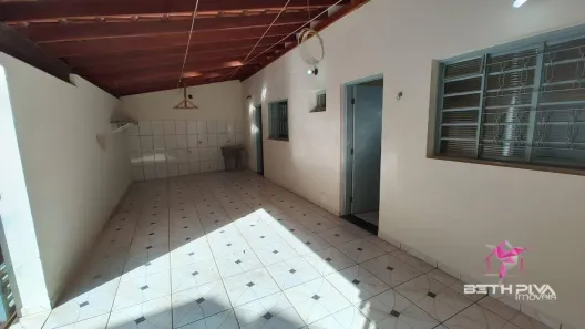 Casa com 2 Quartos para alugar, 78m² no Centro, Santa Cruz da Conceição