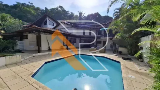 Casa de Condomínio com 4 Quartos para venda ou aluguel, 295m² no Itaipu, Niterói