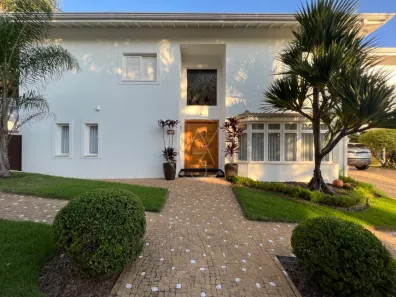 Casa de Condomínio com 4 Quartos à venda, 360m² no Vila Marieta, Campinas