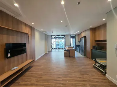 Apartamento com 2 Quartos para alugar, 105m² no Jardim das Acácias, São Paulo