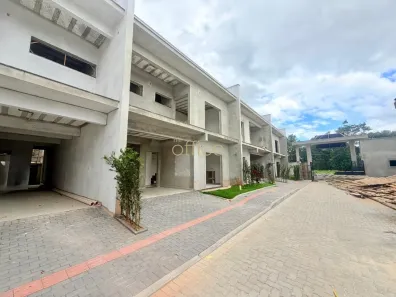 Casa de Condomínio com 3 Quartos à venda, 183m² no Floresta, Joinville
