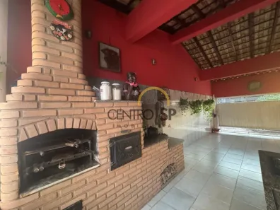 Casa com 3 Quartos à venda, 300m² no Vila Bela, Bauru