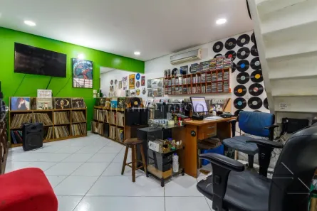 Sobrado com 4 Quartos à venda, 243m² no Pinheiros, São Paulo