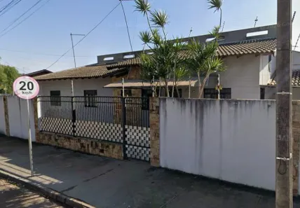 Casa à venda, 53m² no Conjunto Habitacional Santiago, Rolândia