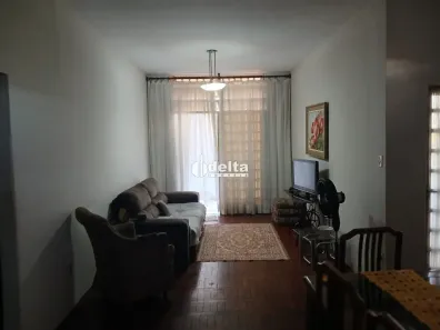 Casa com 3 Quartos à venda, 252m² no Tabajaras, Uberlândia