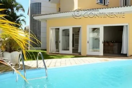 Casa com 3 Quartos à venda, 374m² no Coqueiros, Florianópolis