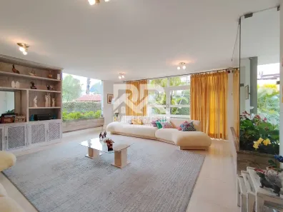 Casa com 4 Quartos à venda, 280m² no Jardim Cascata, Teresópolis