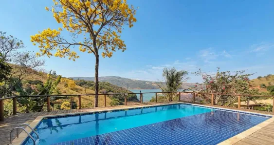 Fazenda/Sítio com 15 Quartos à venda, 700m² no Centro, Capitólio
