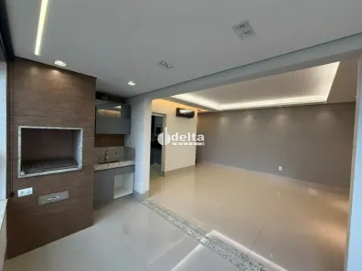 Apartamento com 3 Quartos à venda, 102m² no Segismundo Pereira, Uberlândia