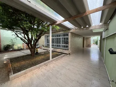 Casa com 2 Quartos para alugar, 250m² no Vila Clementino, São Paulo