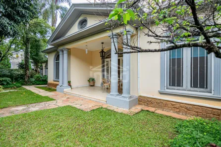 Casa com 2 Quartos para venda ou aluguel, 200m² no Jardim Europa, São Paulo