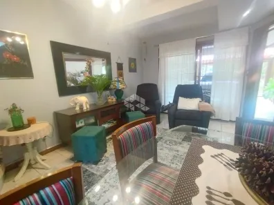 Casa com 3 Quartos à venda, 135m² no Guarujá, Porto Alegre