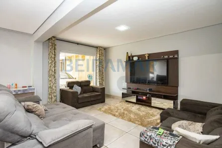 Casa com 5 Quartos à venda, 330m² no Taguatinga Norte, Brasília