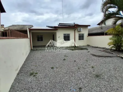 Casa com 2 Quartos para alugar, 70m² no São Sebastião, Palhoça