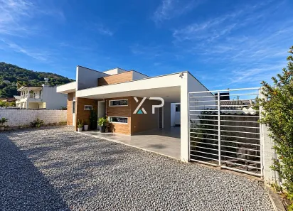 Casa com 4 Quartos à venda, 300m² no São Sebastião, Palhoça
