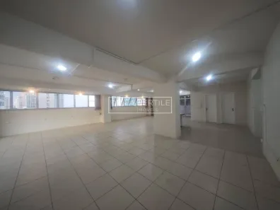 Sala Comercial à venda, 131m² no Centro, Curitiba