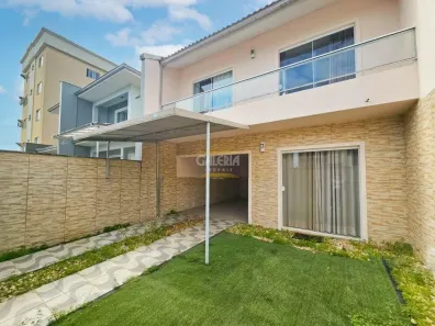 Sobrado com 3 Quartos à venda, 109m² no Costa e Silva, Joinville