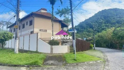 Sobrado com 3 Quartos à venda, 103m² no Martim de Sá, Caraguatatuba