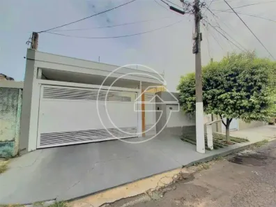 Casa com 3 Quartos à venda, 180m² no Centro, Marília