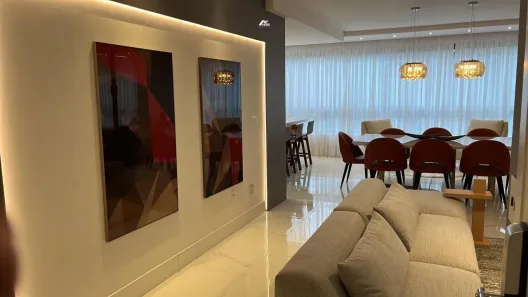Apartamento com 4 Quartos à venda, 198m² no Meia Praia, Itapema