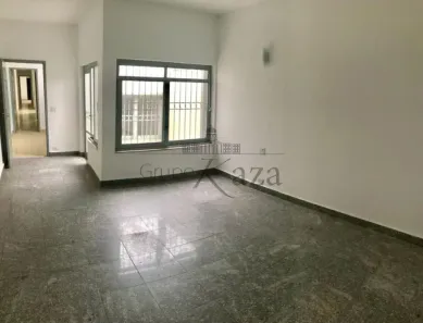 Imóvel Comercial com 3 Quartos para alugar, 250m² no Centro, São José dos Campos