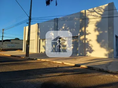 Ponto Comercial para alugar, 231m² no Granada, Uberlândia