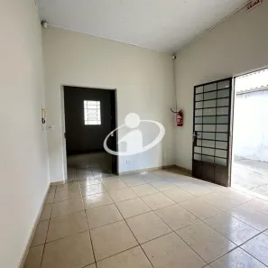 Imóvel Comercial com 3 Quartos à venda, 240m² no Nossa Senhora Aparecida, Uberlândia