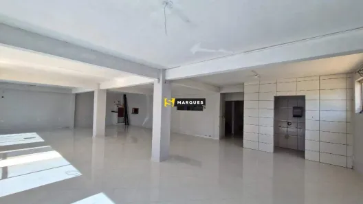 Sala Comercial para alugar, 170m² no Anita Garibaldi, Joinville