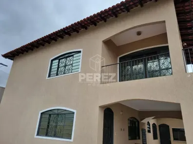 Sobrado com 4 Quartos à venda, 246m² no Vila Planalto, Campo Grande