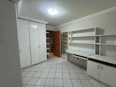 Casa de Condomínio com 3 Quartos à venda, 200m² no Vila São João, Goiânia