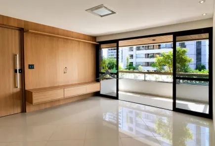 Apartamento com 4 Quartos para alugar, 135m² no Candeal, Salvador