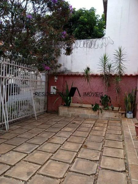Casa com 3 quartos — Santo Antônio, Belo Horizonte