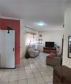 Casa com 3 Quartos à venda, 161m² no Vigilato Pereira, Uberlândia
