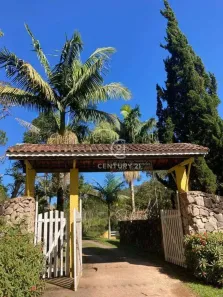 Fazenda/Sítio com 7 Quartos à venda, 700m² no , Tapiraí